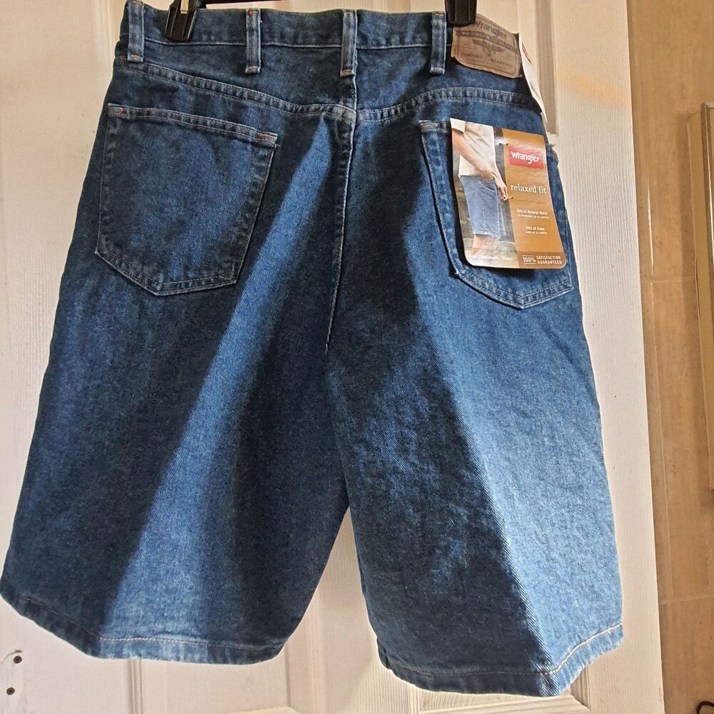 Wrangler Relaxed Fit Mens Size 38 Denim Shorts Blue NWT